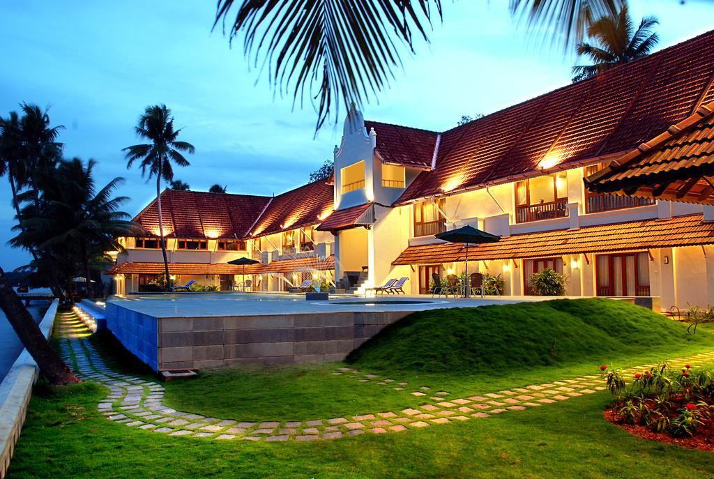 เลมอน ทรี เว็มบานาด เลค รีสอร์ท Alappuzha ภายนอก รูปภาพ